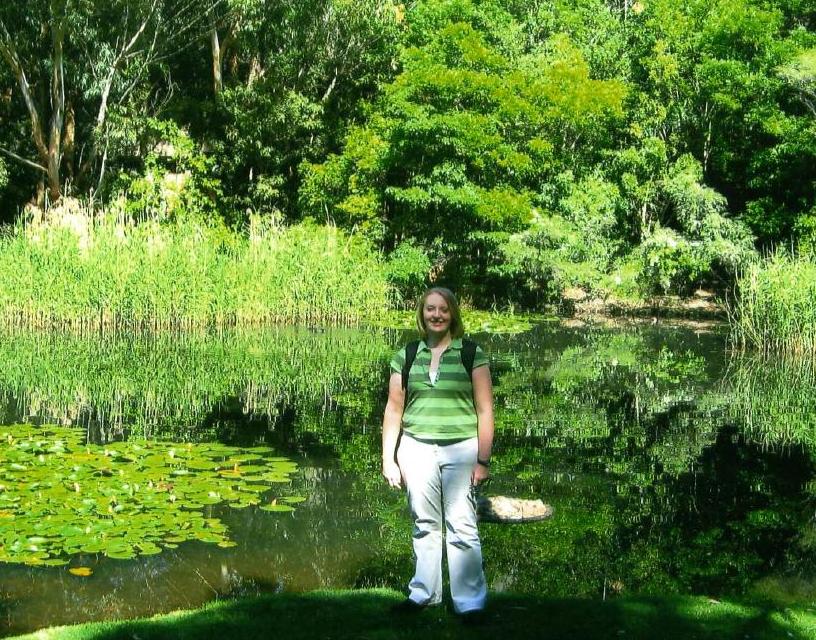 Kala Perkins blending into the Univeristy of Wollongong campus.
              ??? 2007.